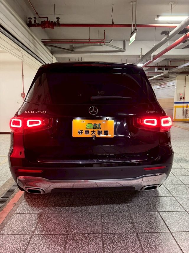 M-BENZ賓士 GLA200  第3張相片