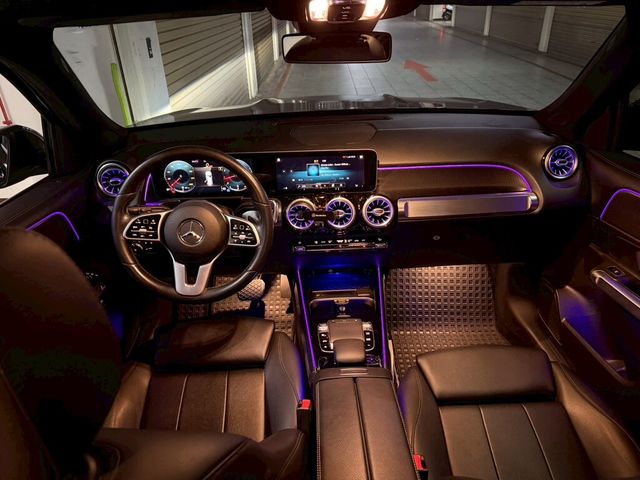 M-BENZ賓士 GLA200  第6張相片