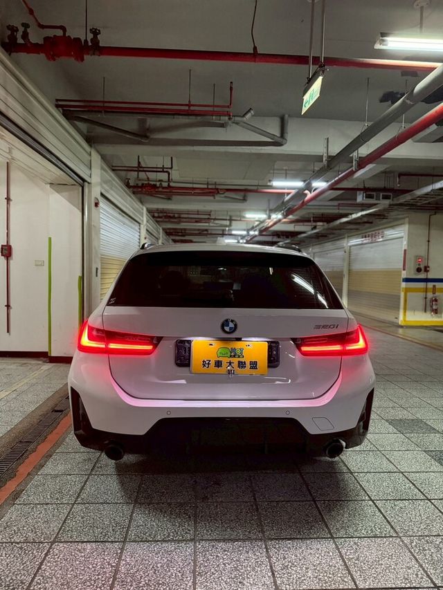 BMW寶馬 320I TOURING  第4張相片