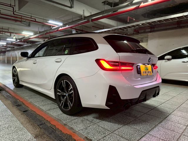 BMW寶馬 320I TOURING  第5張相片