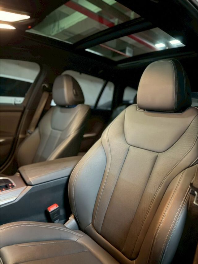 BMW寶馬 320I TOURING  第7張相片