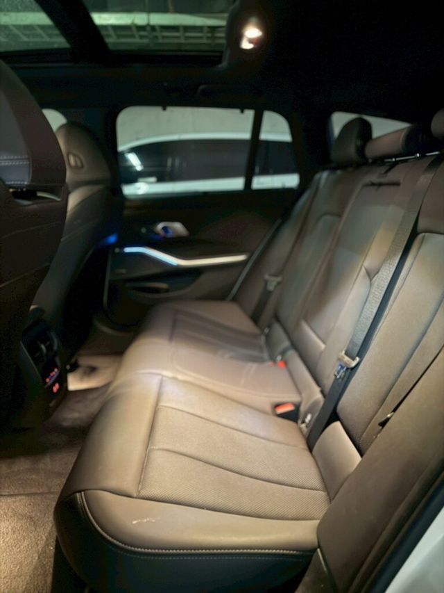 BMW寶馬 320I TOURING  第8張相片