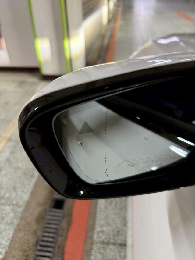 BMW寶馬 320I TOURING  第10張相片