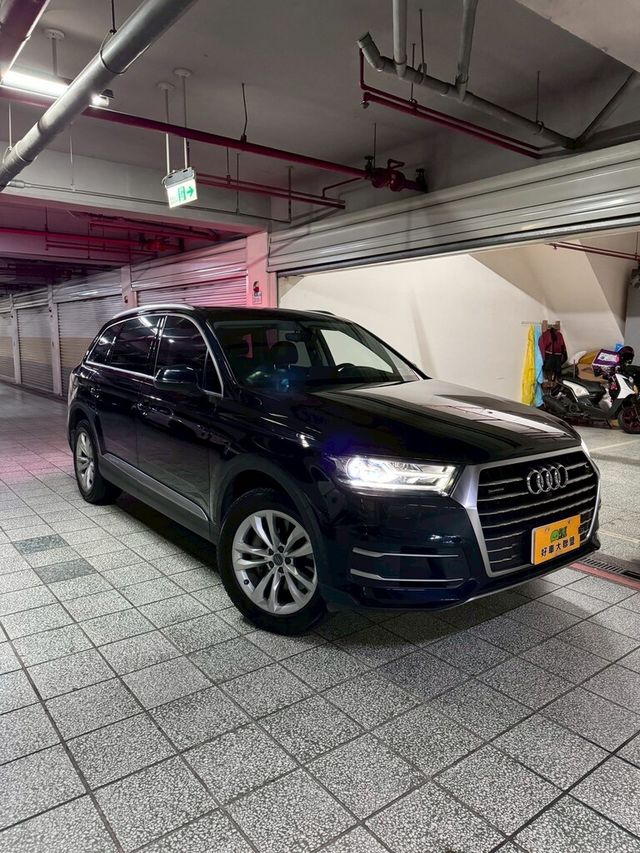 AUDI奧迪 Q7  第2張相片