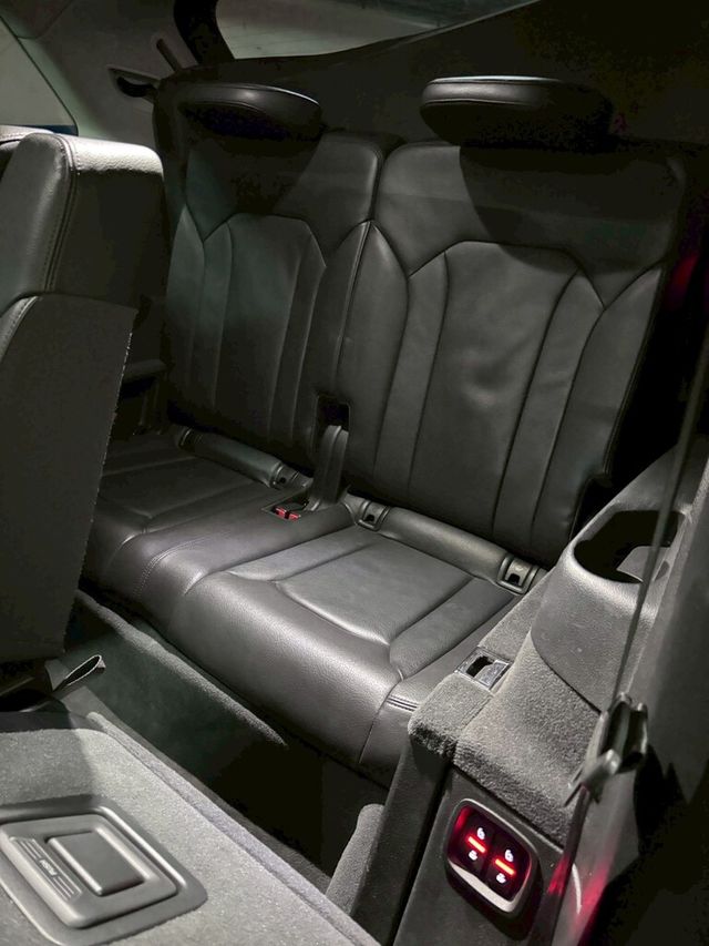 AUDI奧迪 Q7  第8張相片