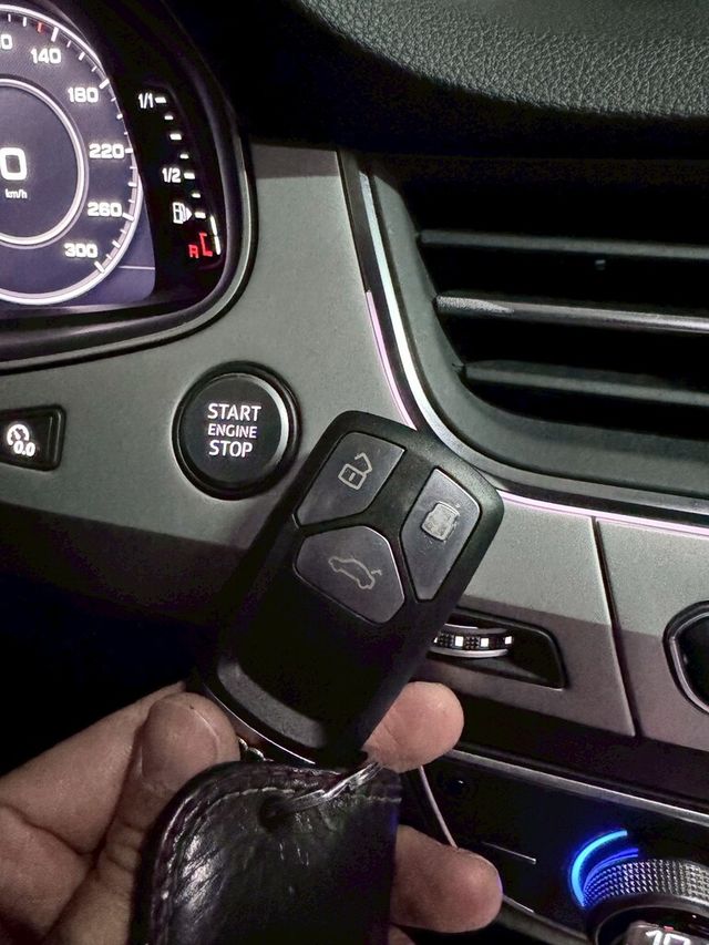 AUDI奧迪 Q7  第14張相片