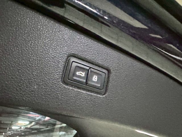 AUDI奧迪 Q7  第17張相片