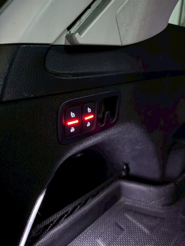 AUDI奧迪 Q7  第18張相片