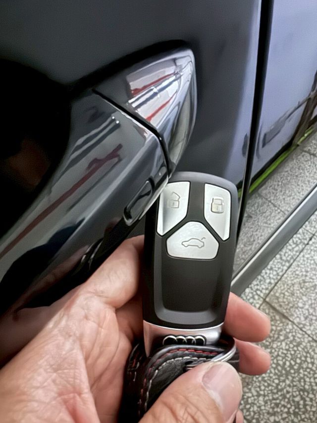 AUDI奧迪 Q7  第19張相片