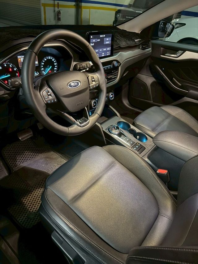 FORD福特 FOCUS  第6張相片