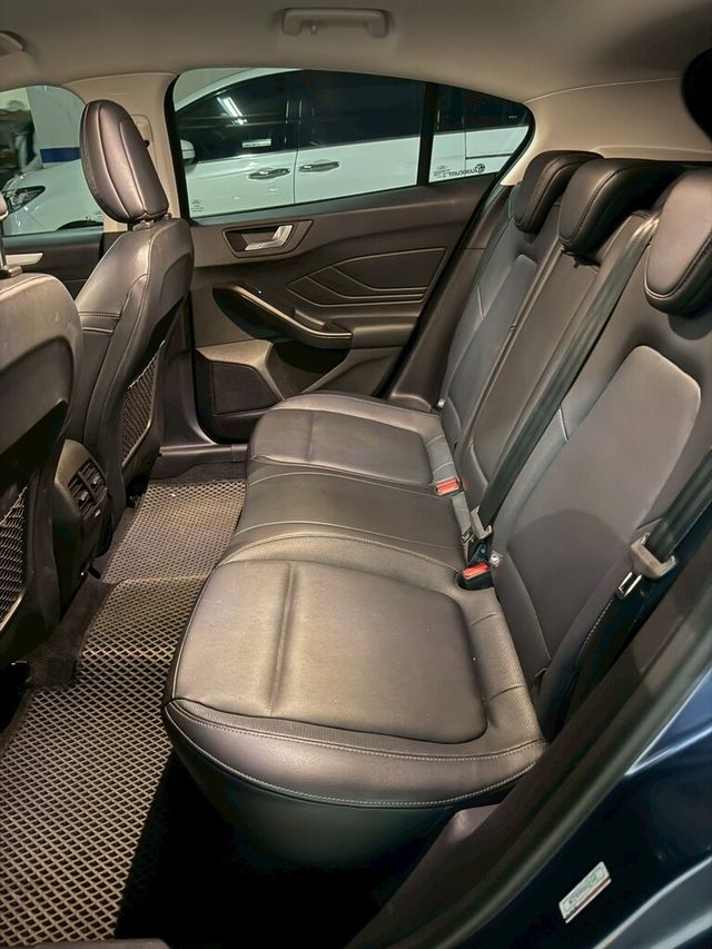 FORD福特 FOCUS  第8張相片