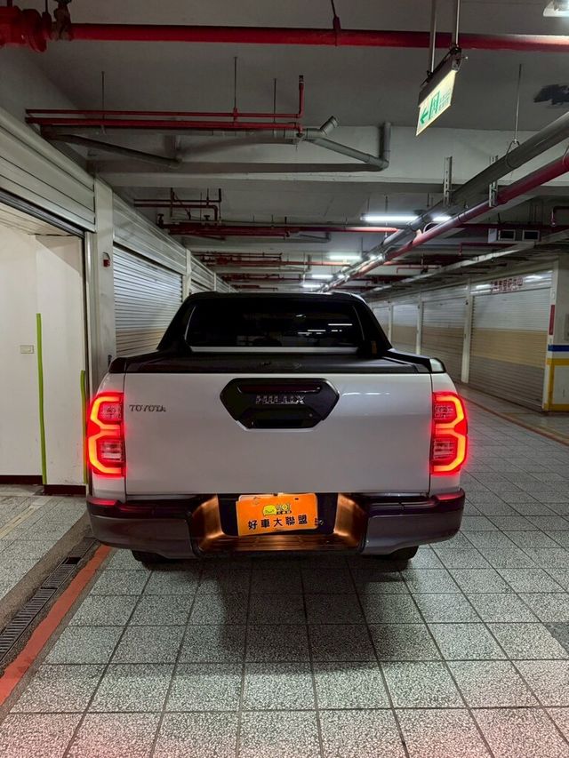 TOYOTA豐田 HILUX  第4張相片