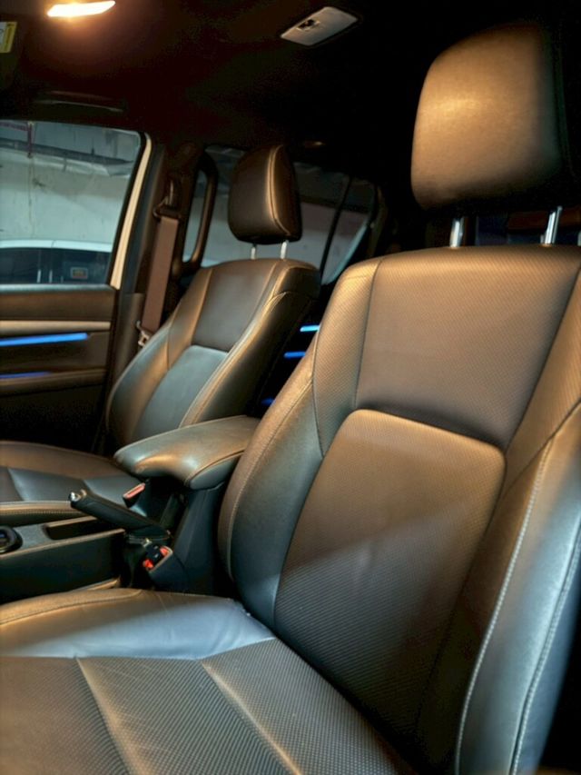 TOYOTA豐田 HILUX  第7張相片