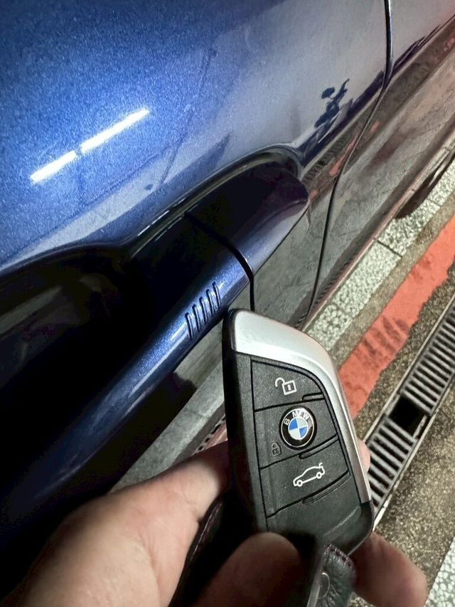 BMW寶馬 X1  第13張相片