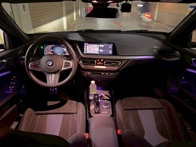 BMW寶馬 118I  第8張相片