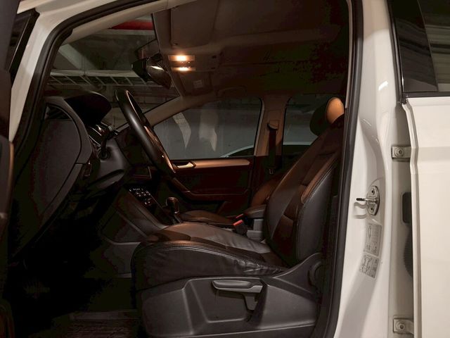 VOLKSWAGEN福斯 TOURAN  第6張相片