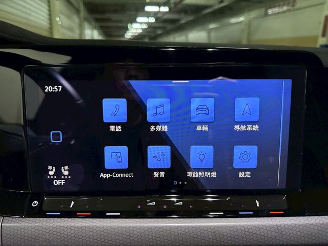 VOLKSWAGEN福斯 GOLF GTI  第14張相片
