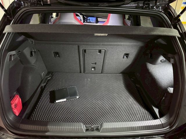 VOLKSWAGEN福斯 GOLF GTI  第19張相片