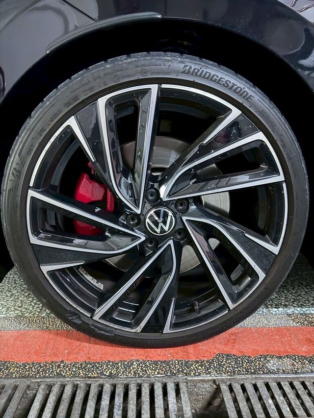 VOLKSWAGEN福斯 GOLF GTI  第20張相片