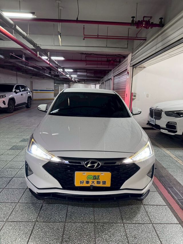 HYUNDAI現代 ELANTRA  第3張相片