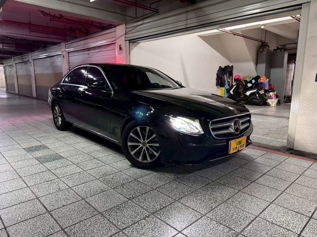 M-BENZ賓士 E220D  第1張相片