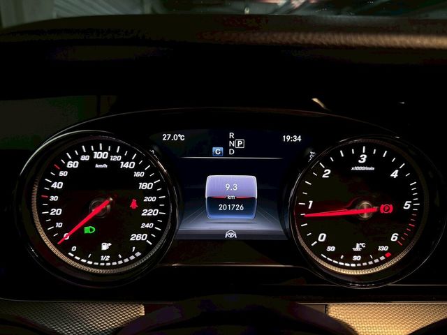 M-BENZ賓士 E220D  第9張相片