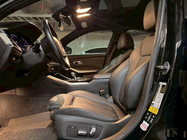BMW寶馬 330I  第7張相片