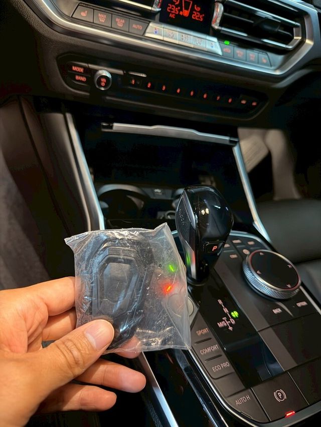 BMW寶馬 330I  第12張相片