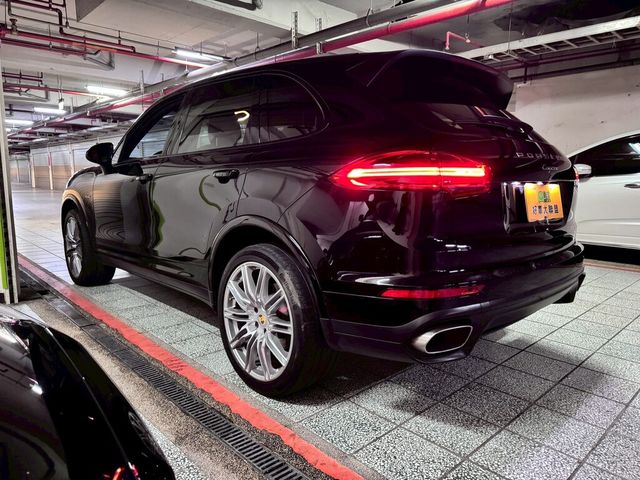 PORSCHE保時捷 CAYENNE  第5張相片