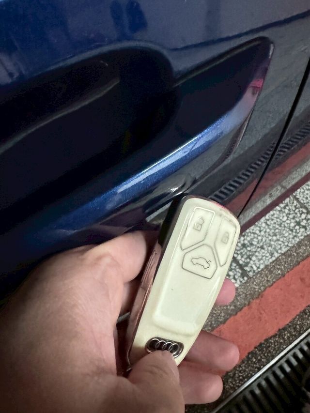 AUDI奧迪 A4 AVANT  第12張相片
