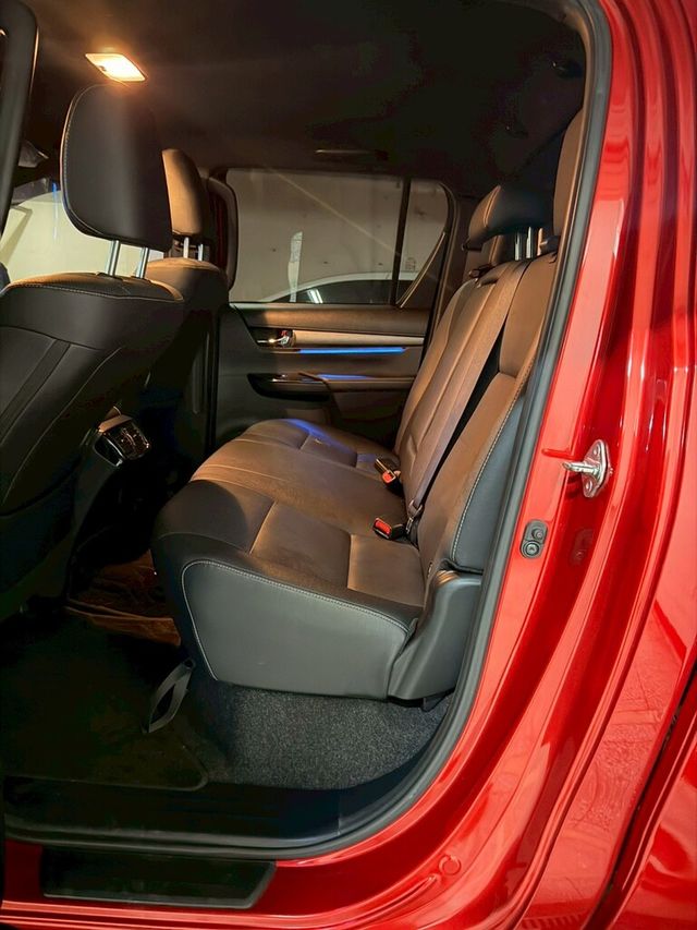 TOYOTA豐田 HILUX  第7張相片