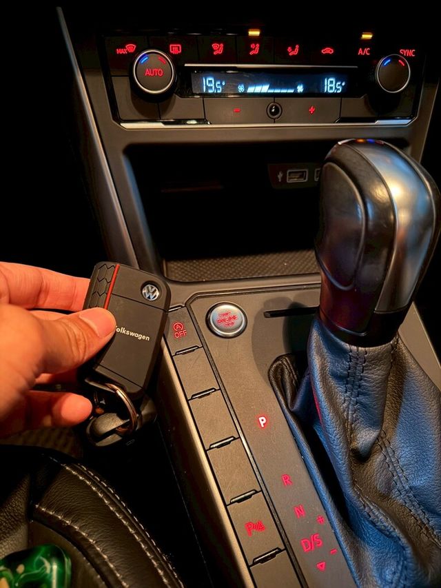 VOLKSWAGEN福斯 POLO  第14張相片
