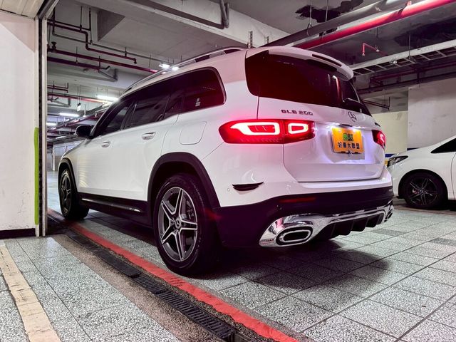 M-BENZ賓士 GLB200  第5張相片