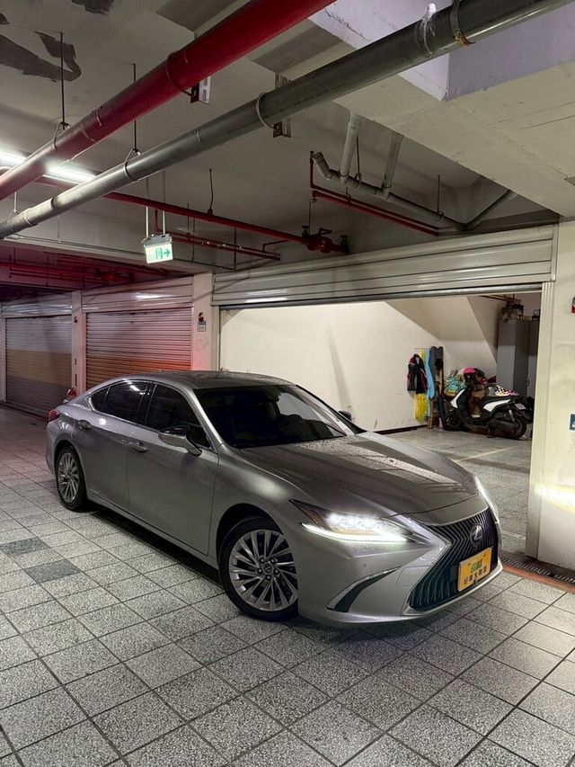 LEXUS凌志 ES300H  第2張相片