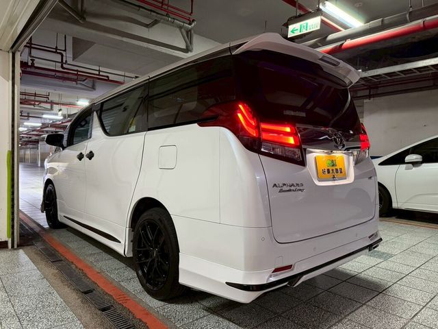 TOYOTA豐田 ALPHARD  第5張相片