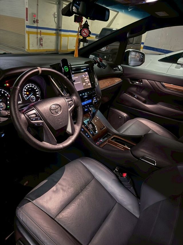 TOYOTA豐田 ALPHARD  第6張相片