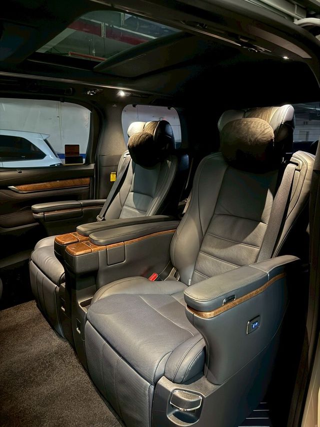 TOYOTA豐田 ALPHARD  第8張相片