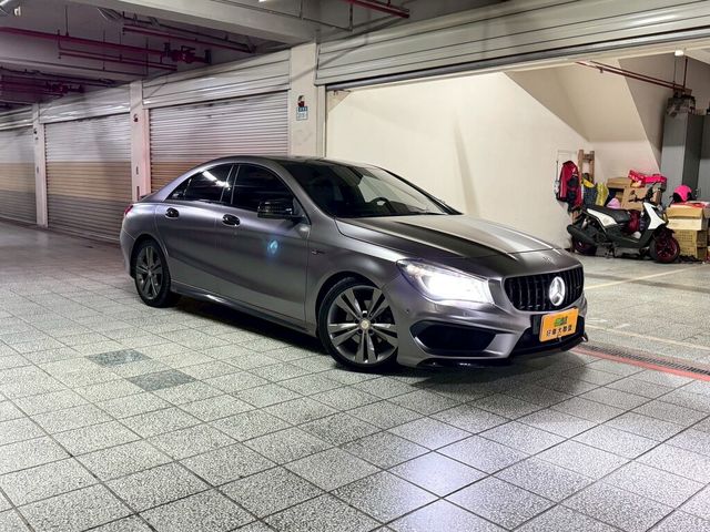 M-BENZ賓士 CLA200  第1張相片