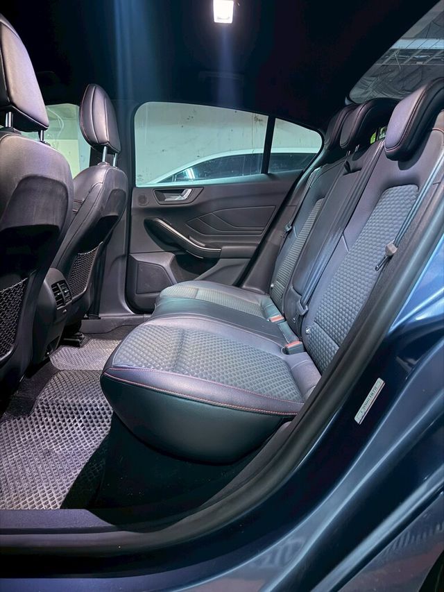 FORD福特 FOCUS  第8張相片