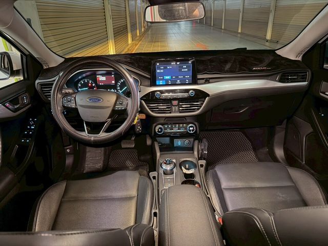 FORD福特 FOCUS  第7張相片
