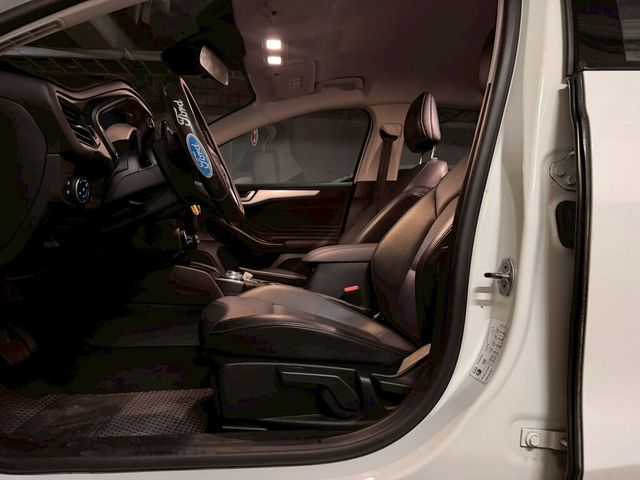 FORD福特 FOCUS  第8張相片