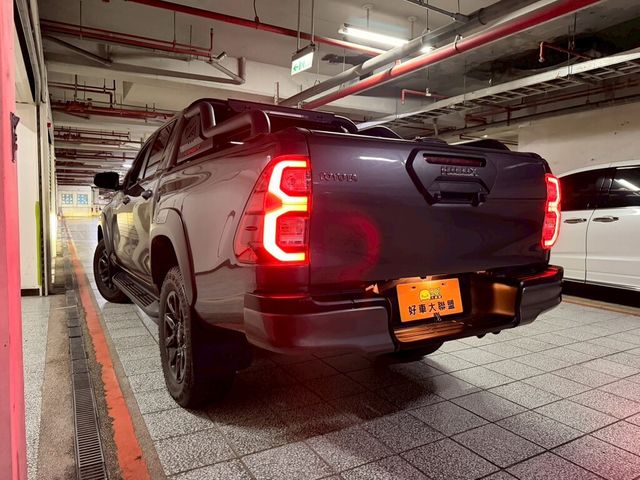 TOYOTA豐田 HILUX  第5張相片