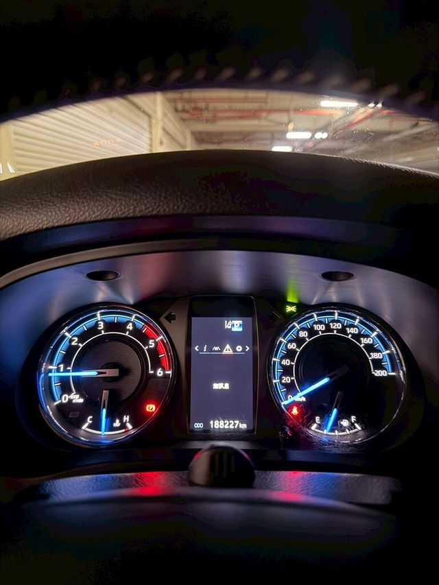 TOYOTA豐田 HILUX  第10張相片