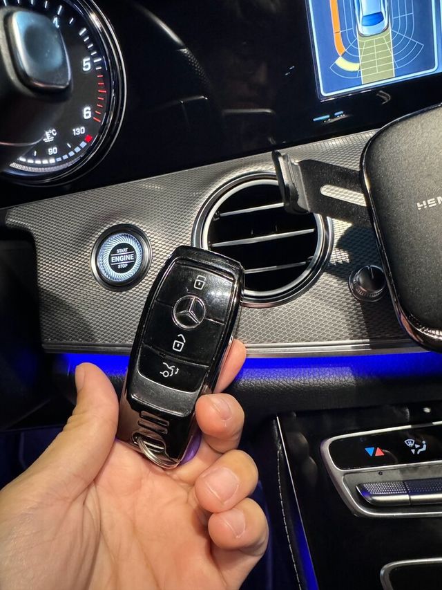 M-BENZ賓士 E220D  第12張相片