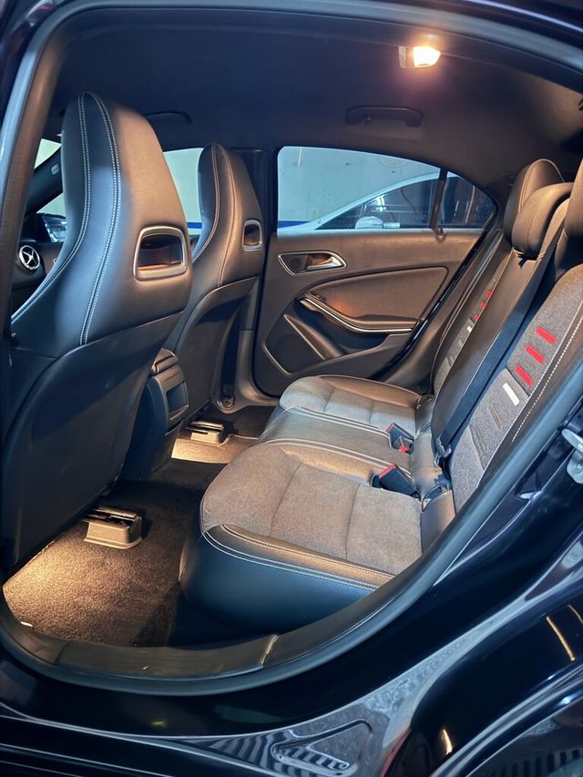 M-BENZ賓士 A200  第8張相片