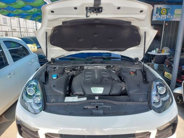 PORSCHE保時捷 CAYENNE  第6張相片