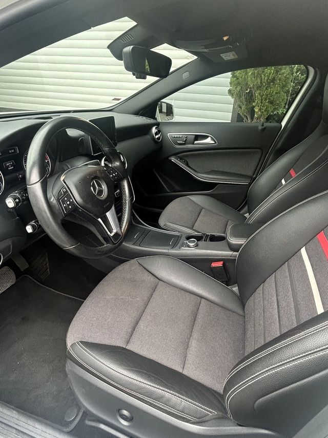 M-BENZ賓士 A180  第8張相片