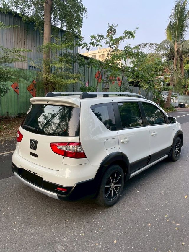 NISSAN日產 LIVINA  第2張相片
