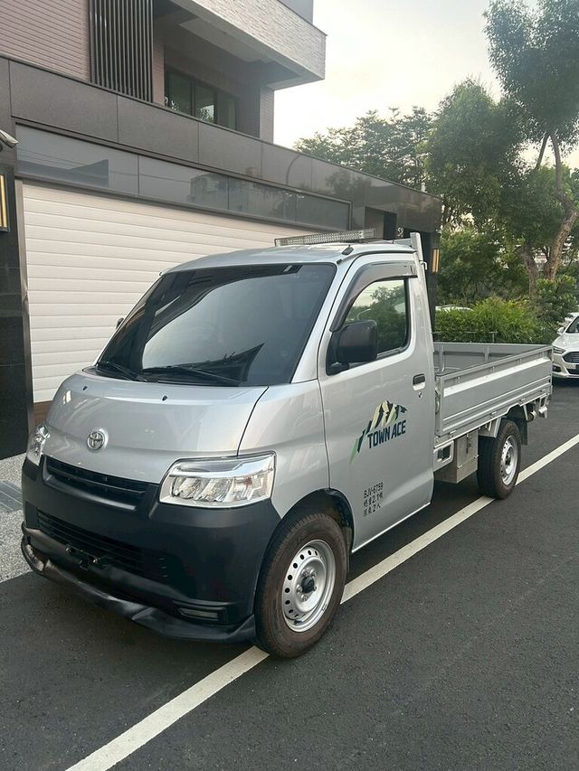 TOYOTA豐田 TOWN ACE  第4張相片