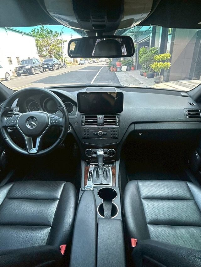M-BENZ賓士 C300  第5張相片